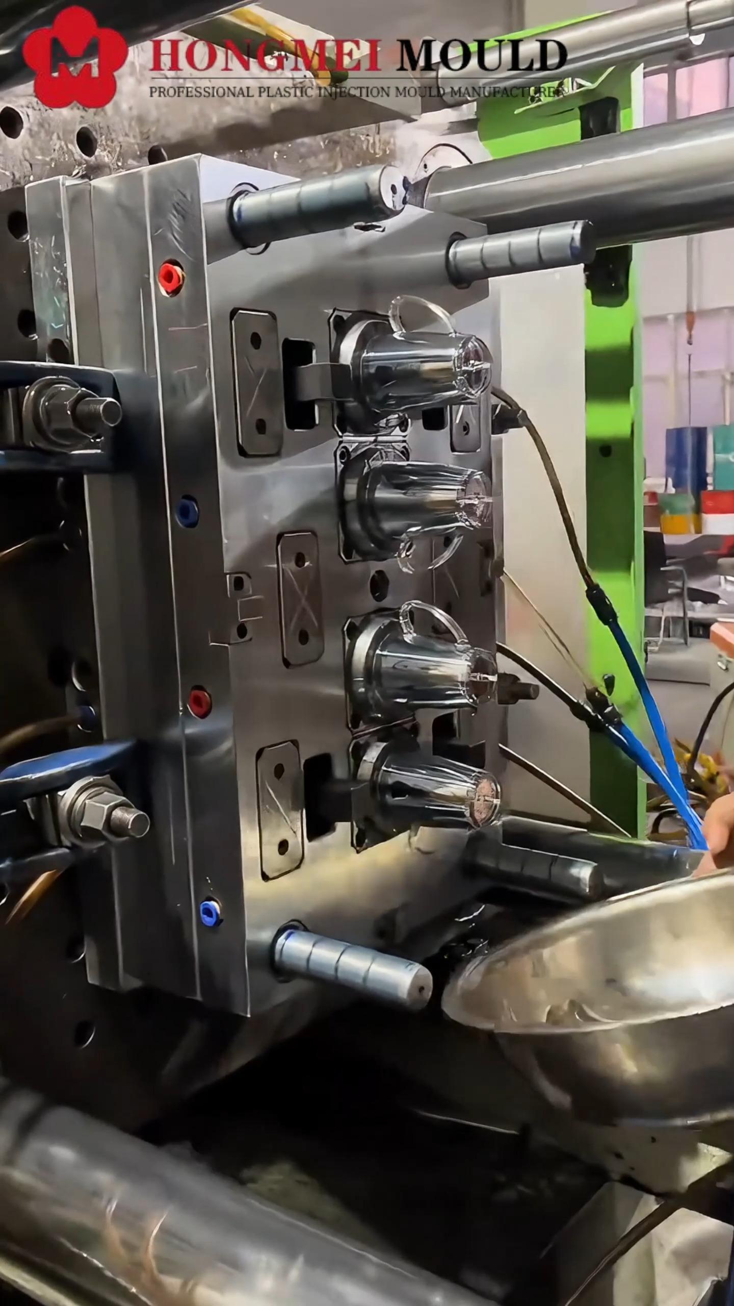 ANP79铝棒注塑(RIM)模具(图1)