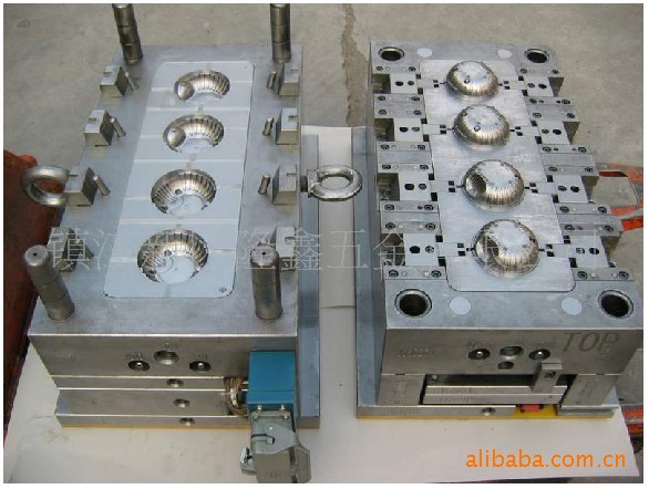 精密注塑模具厂家(图1)